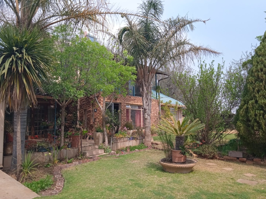 4 Bedroom Property for Sale in Ferreira Free State